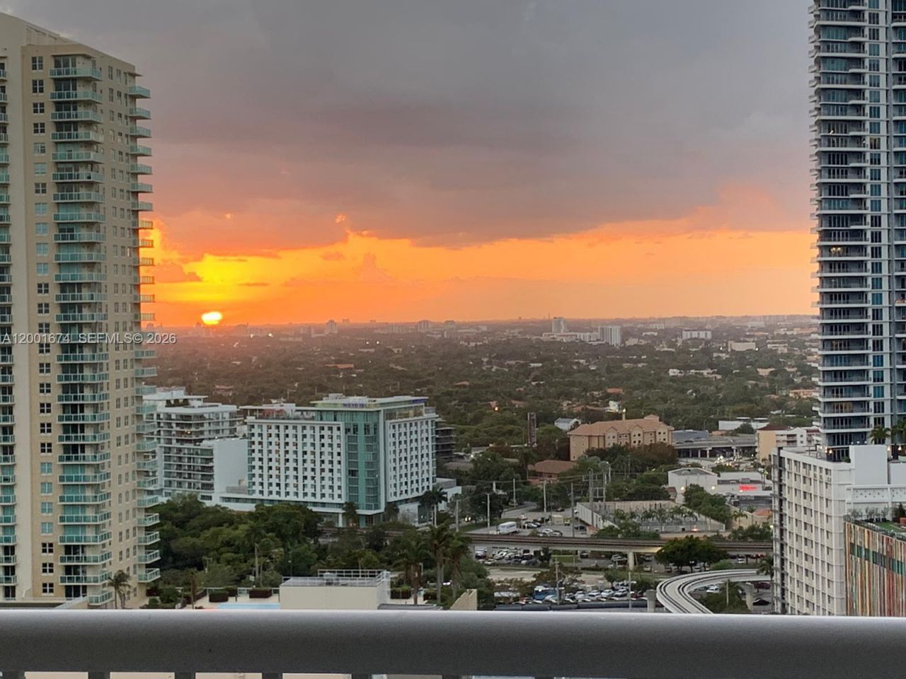 170 SE 14th St, Unit 2807, Miami, FL 33131 Photo