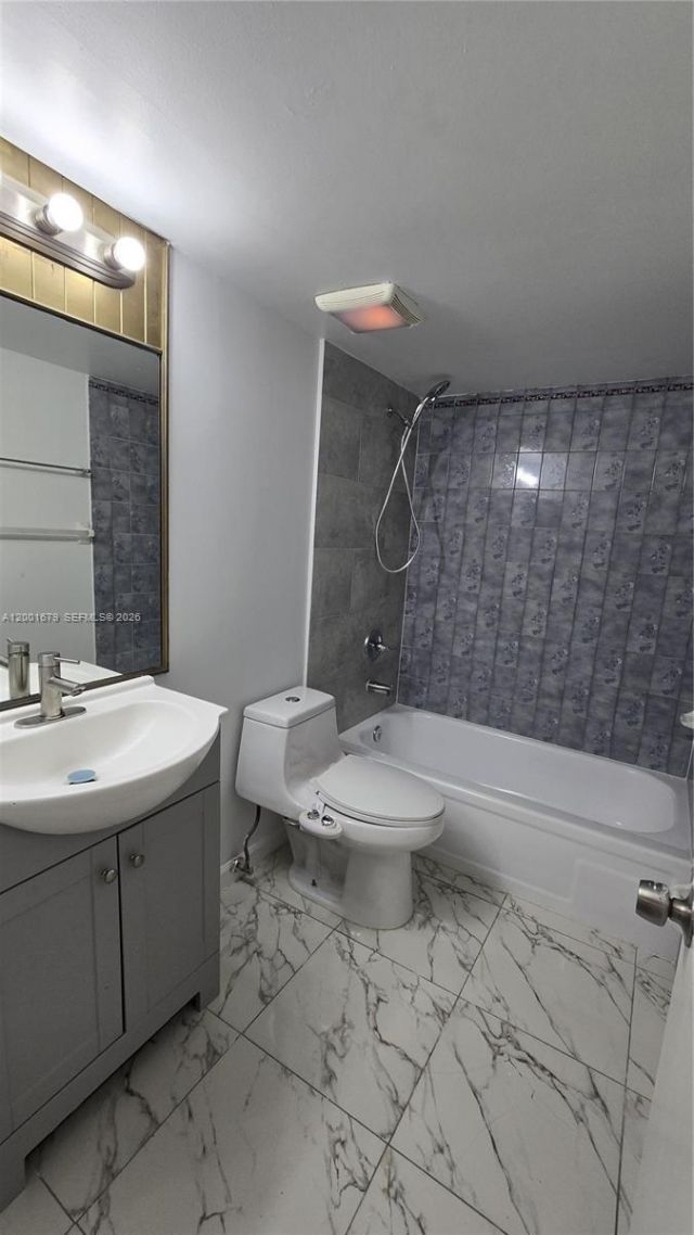 2605 W 67th Pl, Unit 23-10, Hialeah, FL 33016 Photo