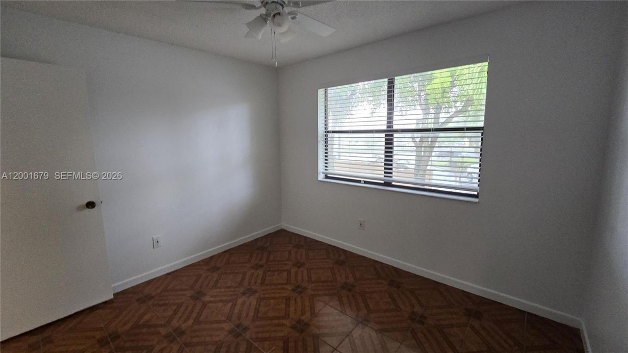 2605 W 67th Pl, Unit 23-10, Hialeah, FL 33016 Photo