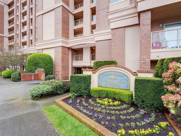 75 Songhees Rd, Unit 104, Victoria, BC V9A 7M5