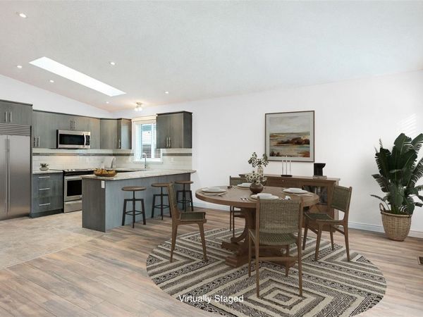 7586 Tetayut Rd, Unit 52, Central Saanich, BC V8M 0B4