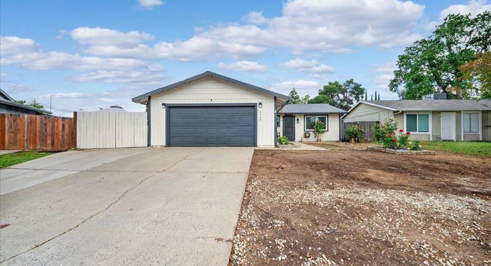 6945 Black Duck Way, Sacramento, CA 95842 Photo
