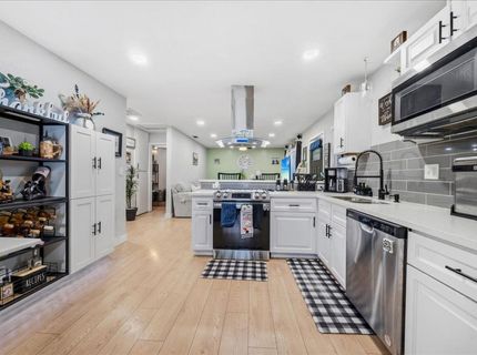 6945 Black Duck Way, Sacramento, CA 95842 Photo