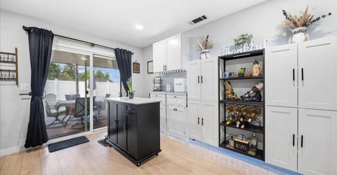 6945 Black Duck Way, Sacramento, CA 95842 Photo