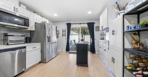 6945 Black Duck Way, Sacramento, CA 95842 Photo