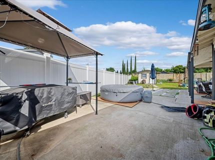 6945 Black Duck Way, Sacramento, CA 95842 Photo