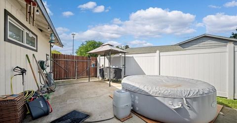 6945 Black Duck Way, Sacramento, CA 95842 Photo