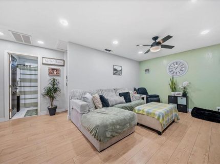 6945 Black Duck Way, Sacramento, CA 95842 Photo