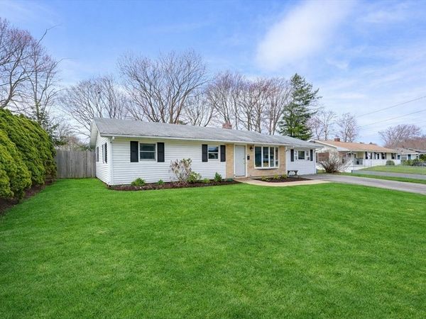39 Marion St, Holbrook, MA 02343
