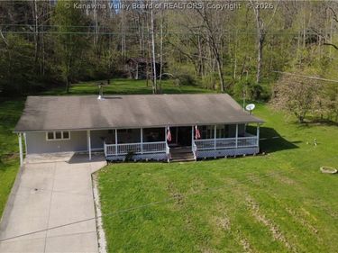 3023 Big Seven Mile Road, Lesage, WV 25537