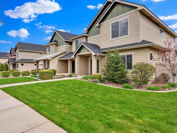 2260 N Country Vista Blvd, Liberty Lake, WA 99019