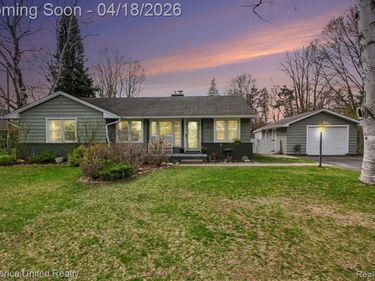 6912 Cheddar Valley Drive, Green Oak Twp, MI 48116