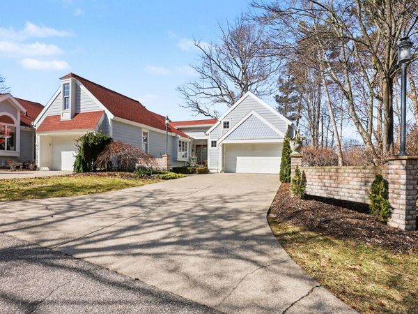 16840 Landing Drive, Spring Lake, MI 49456