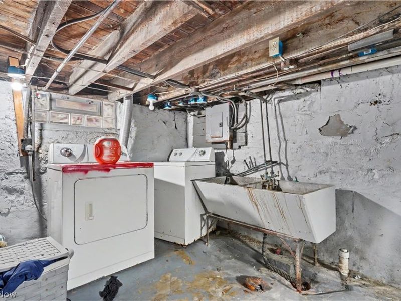 1297 W 116th Street, Cleveland, OH 44102 Photo 25