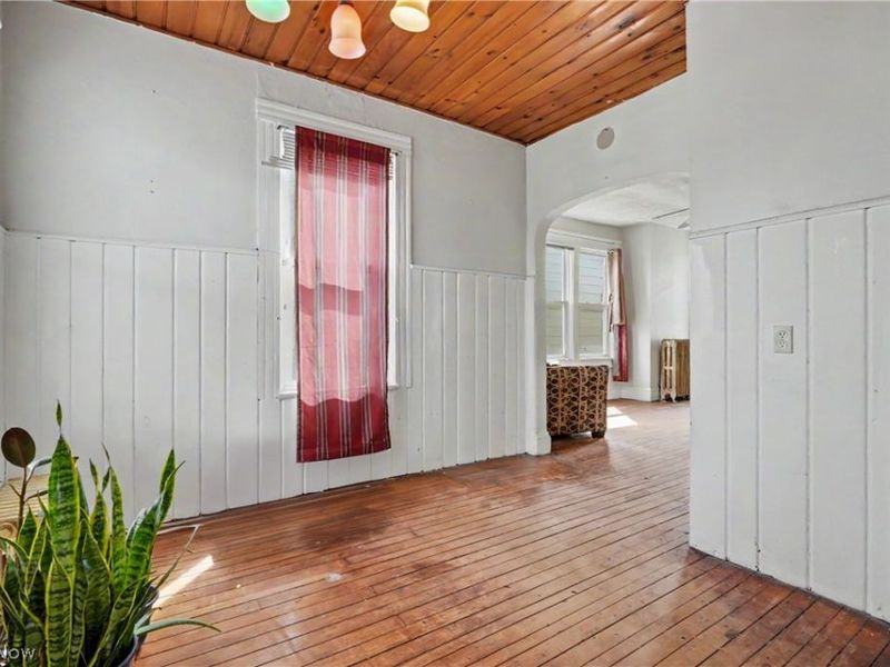 1297 W 116th Street, Cleveland, OH 44102 Photo 3