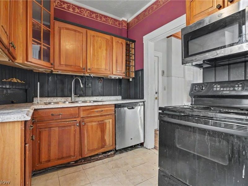 1297 W 116th Street, Cleveland, OH 44102 Photo 6