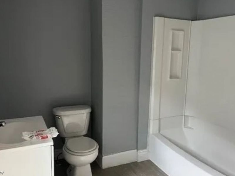 866 Main, Unit A, Coshocton, OH 43812 Photo 10