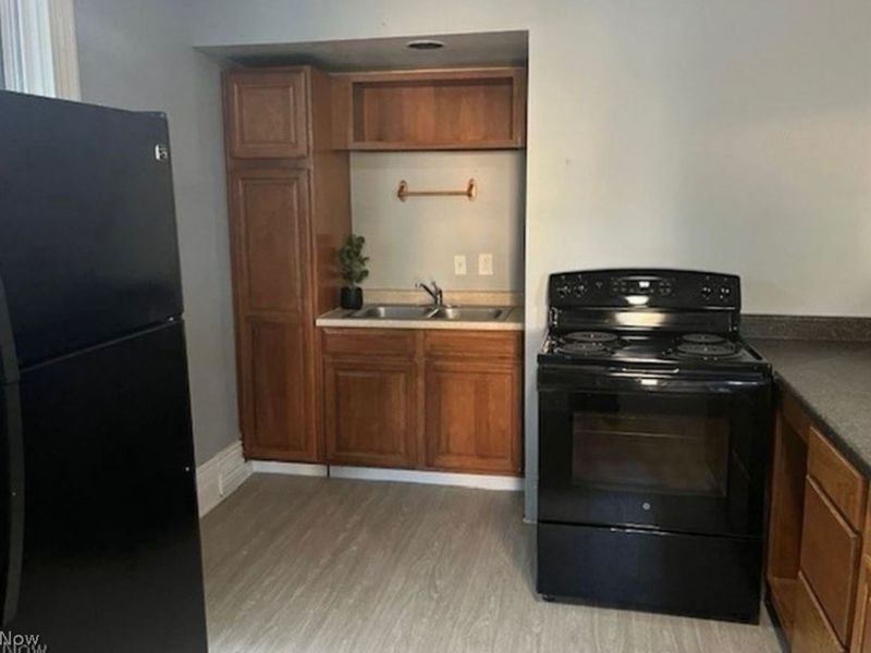 866 Main, Unit A, Coshocton, OH 43812 Photo 3