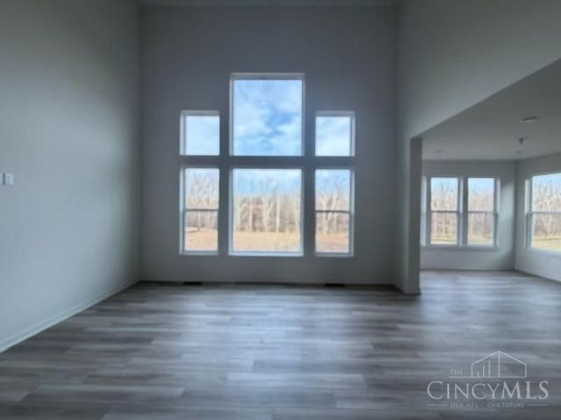 5147 Waterbend Court, Liberty Township, OH 45050 Photo 2