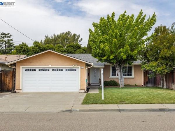 924 Lambaren Ave, Livermore, CA 94551