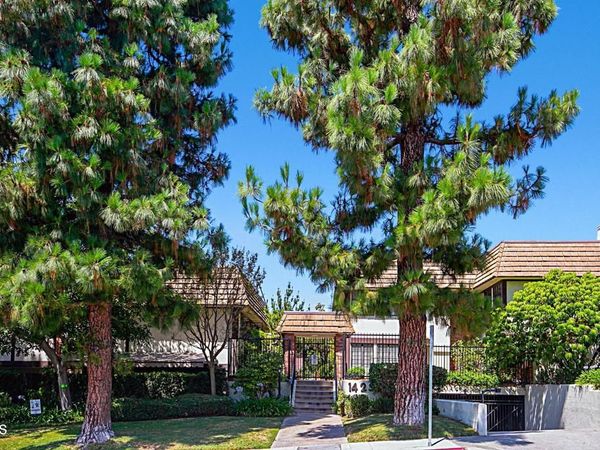 1429 Valley View Road, Unit 13, Glendale, CA 91202