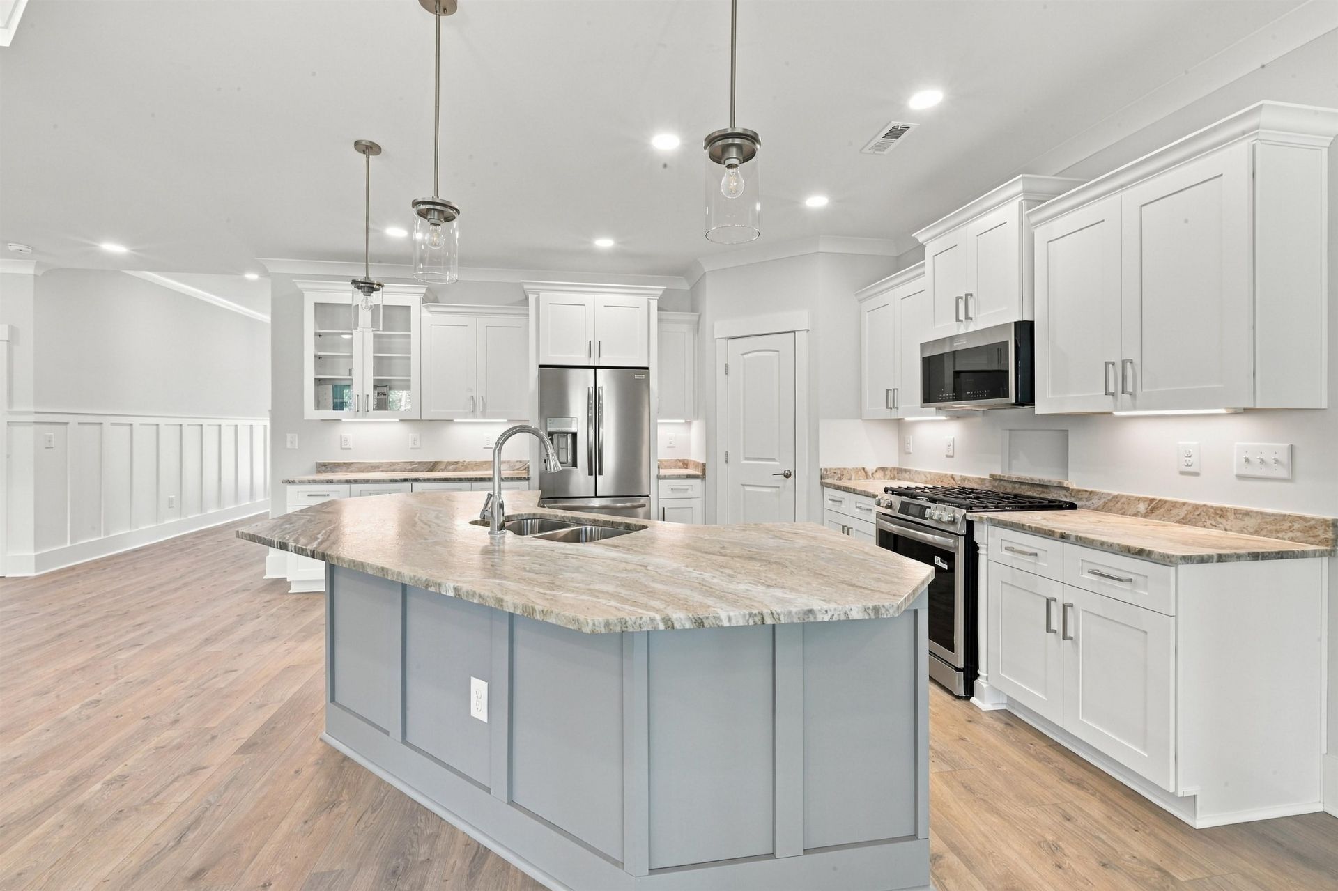 450 Pompano Court Photo 16
