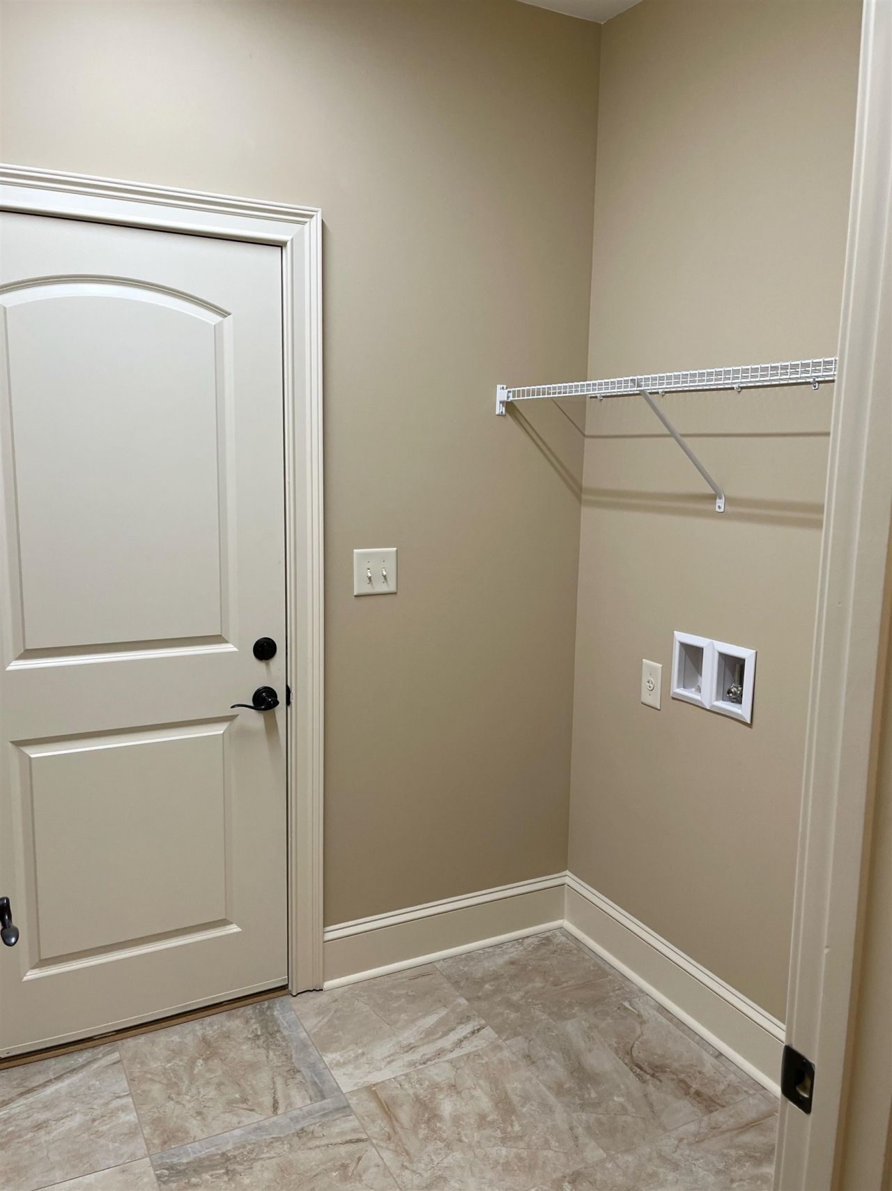 450 Pompano Court Photo 8