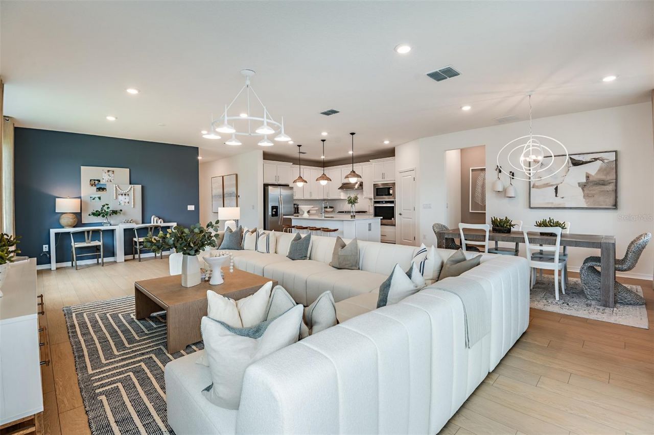 6585 Asbury Barnes Lane , Wesley Chapel, FL 33545 Photo