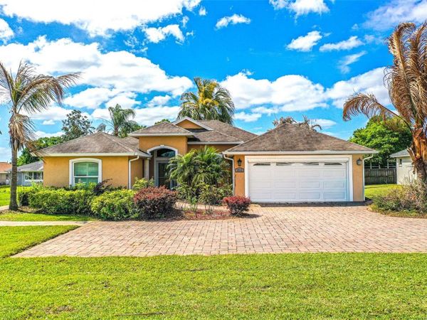 3715 SEBRING PARKWAY, SEBRING, FL 33870