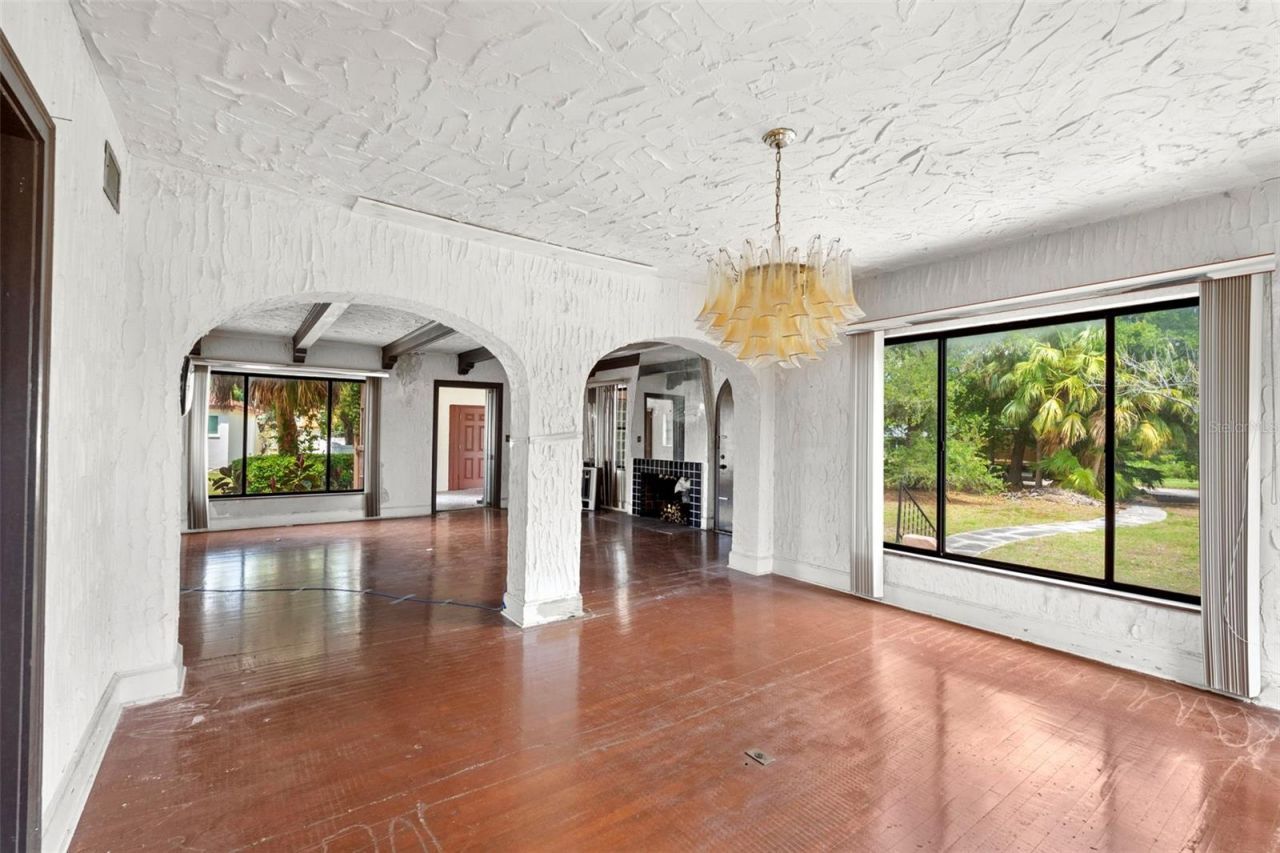 7010 Park Street S, Saint Petersburg, FL 33707 Photo