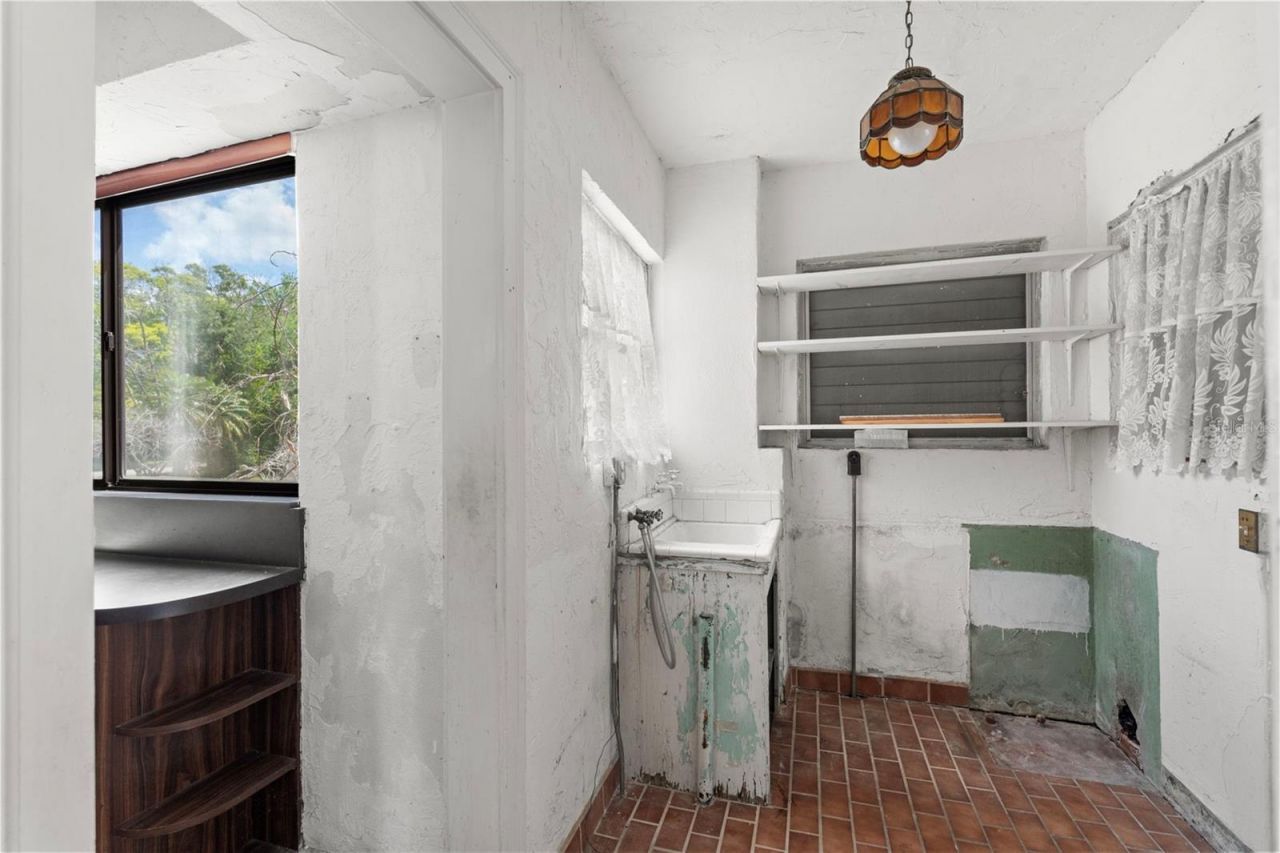 7010 Park Street S, Saint Petersburg, FL 33707 Photo