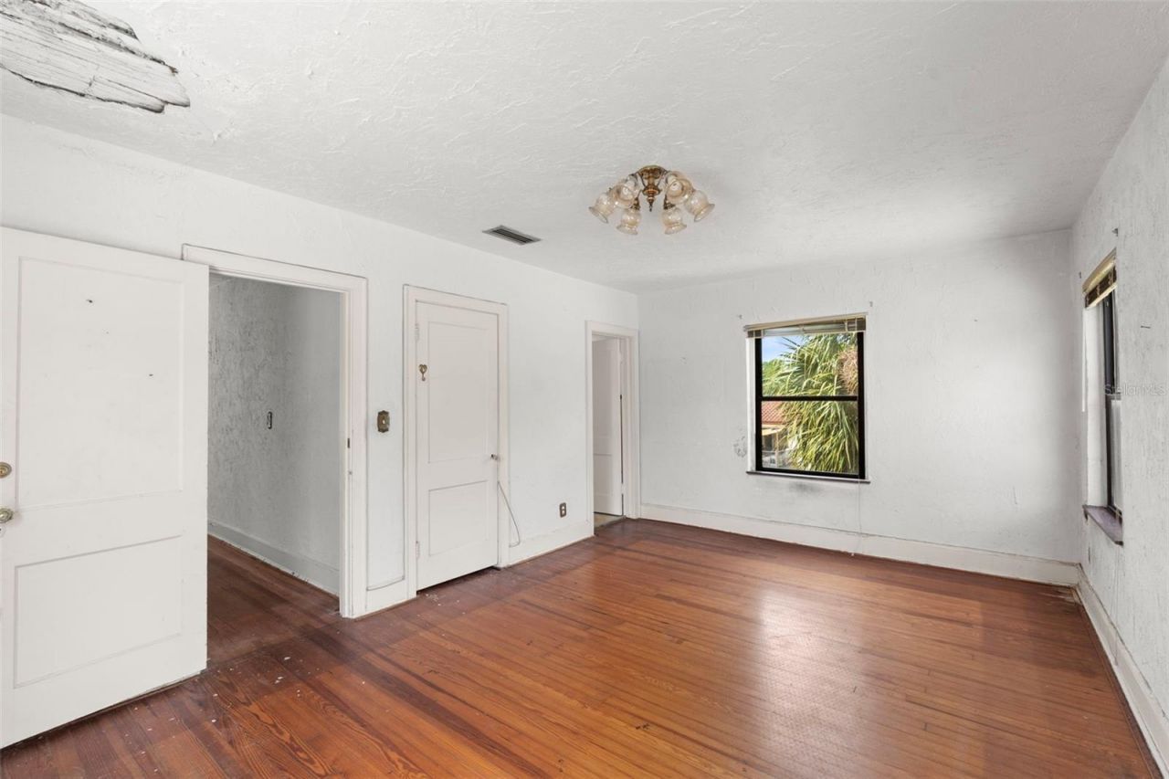7010 Park Street S, Saint Petersburg, FL 33707 Photo