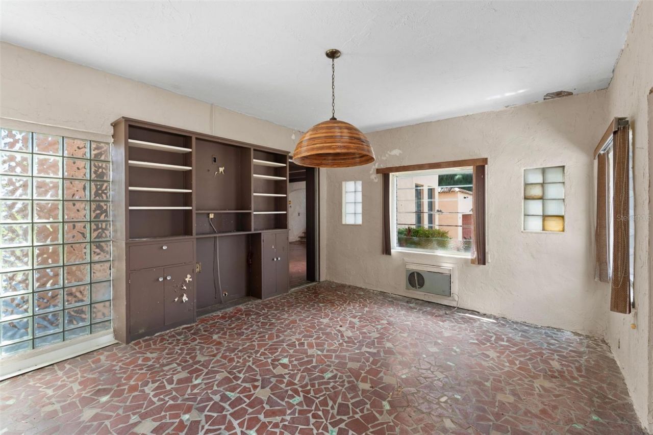 7010 Park Street S, Saint Petersburg, FL 33707 Photo