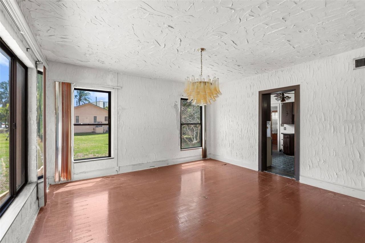 7010 Park Street S, Saint Petersburg, FL 33707 Photo