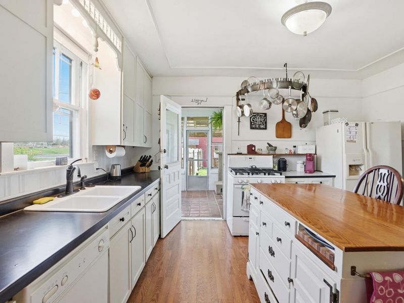 641 E Lincoln Avenue, Columbus, OH 43214 Photo 17