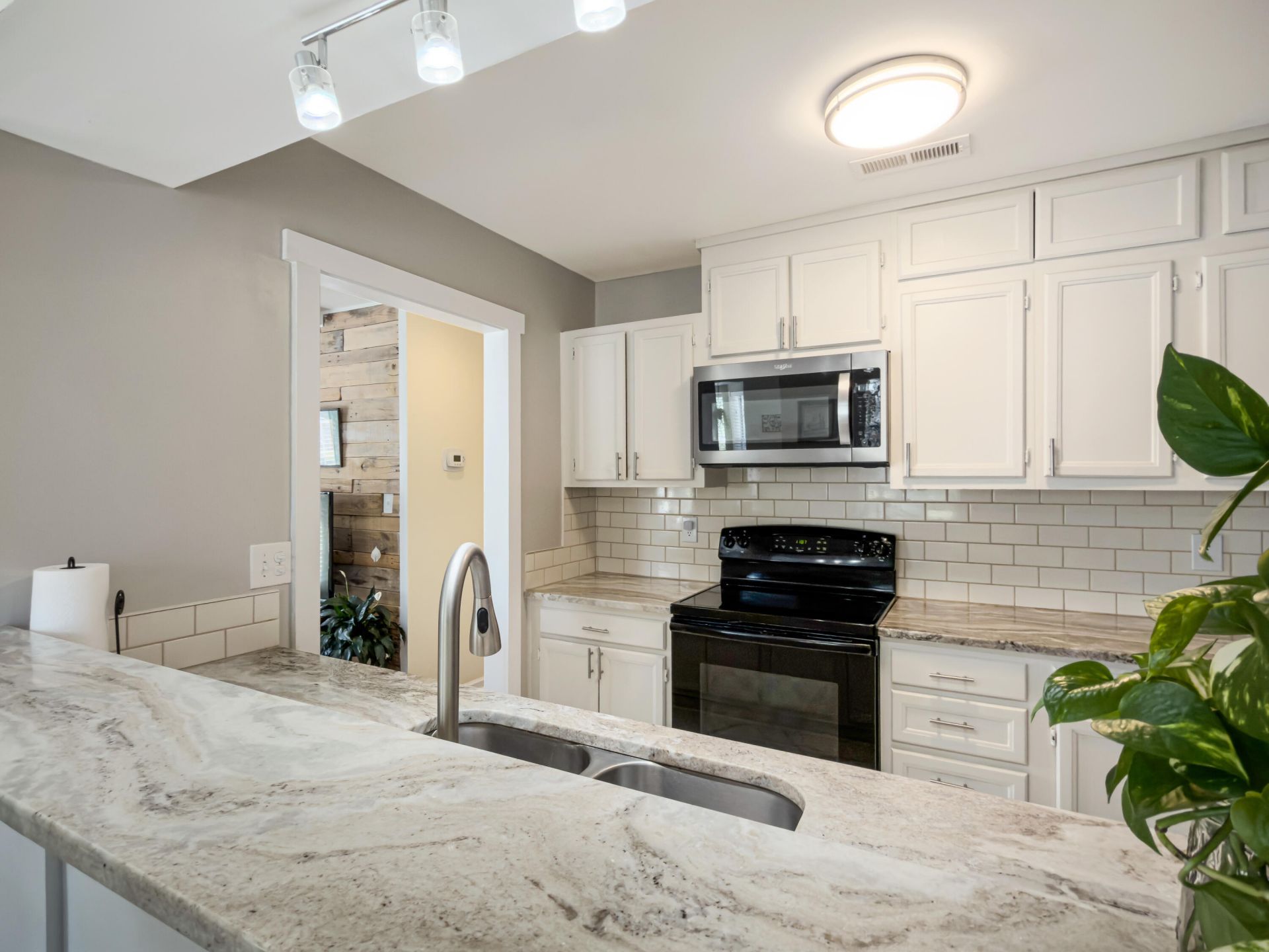 104 Jarett Road Photo 9