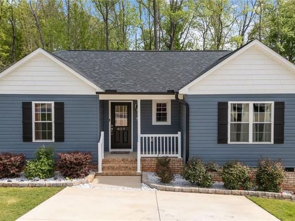 859 Berg Street , Asheboro, NC 27203