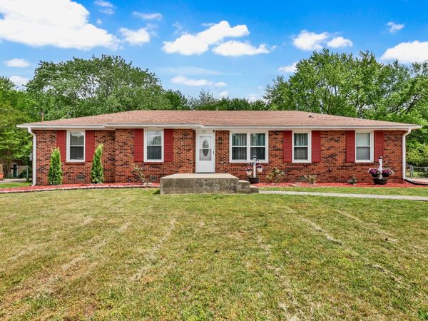 365 Sandlewood Dr, Clarksville, TN 37040