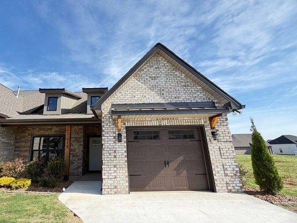 114 Edgefield Ct, Winchester, TN 37398