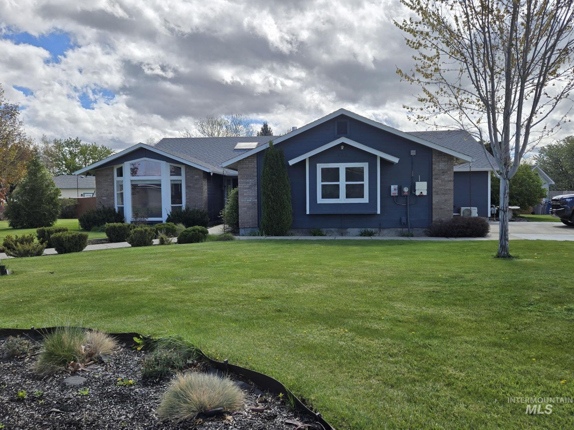 E, Mountain Home, ID 83647 Main Photo