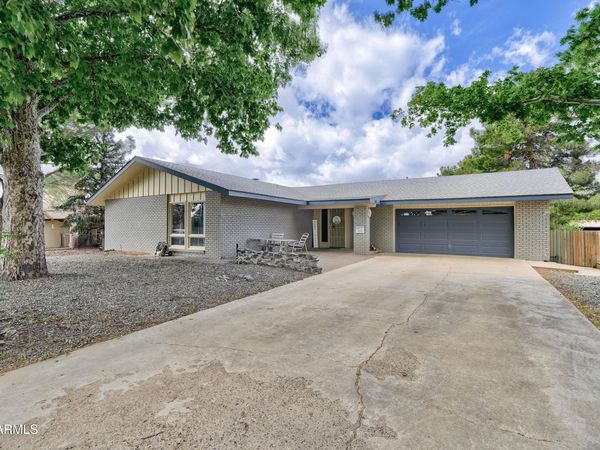 1150 N COTTONWOOD SPRING Drive, Dewey, AZ 86327