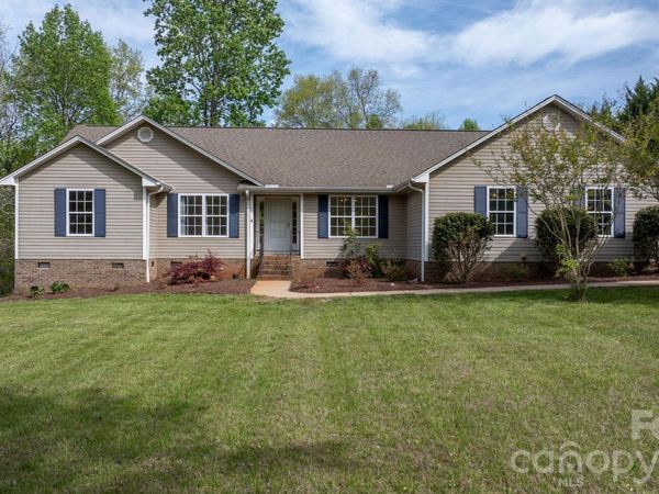 180 Cherry Blossom Lane , Stony Point, NC 28678