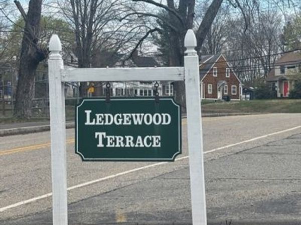 17 Sinai Circle, Unit D-9, Chelmsford, MA 01824