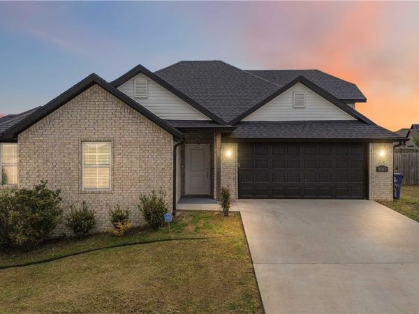 6003 SW Peaceful Avenue , Bentonville, AR 72713