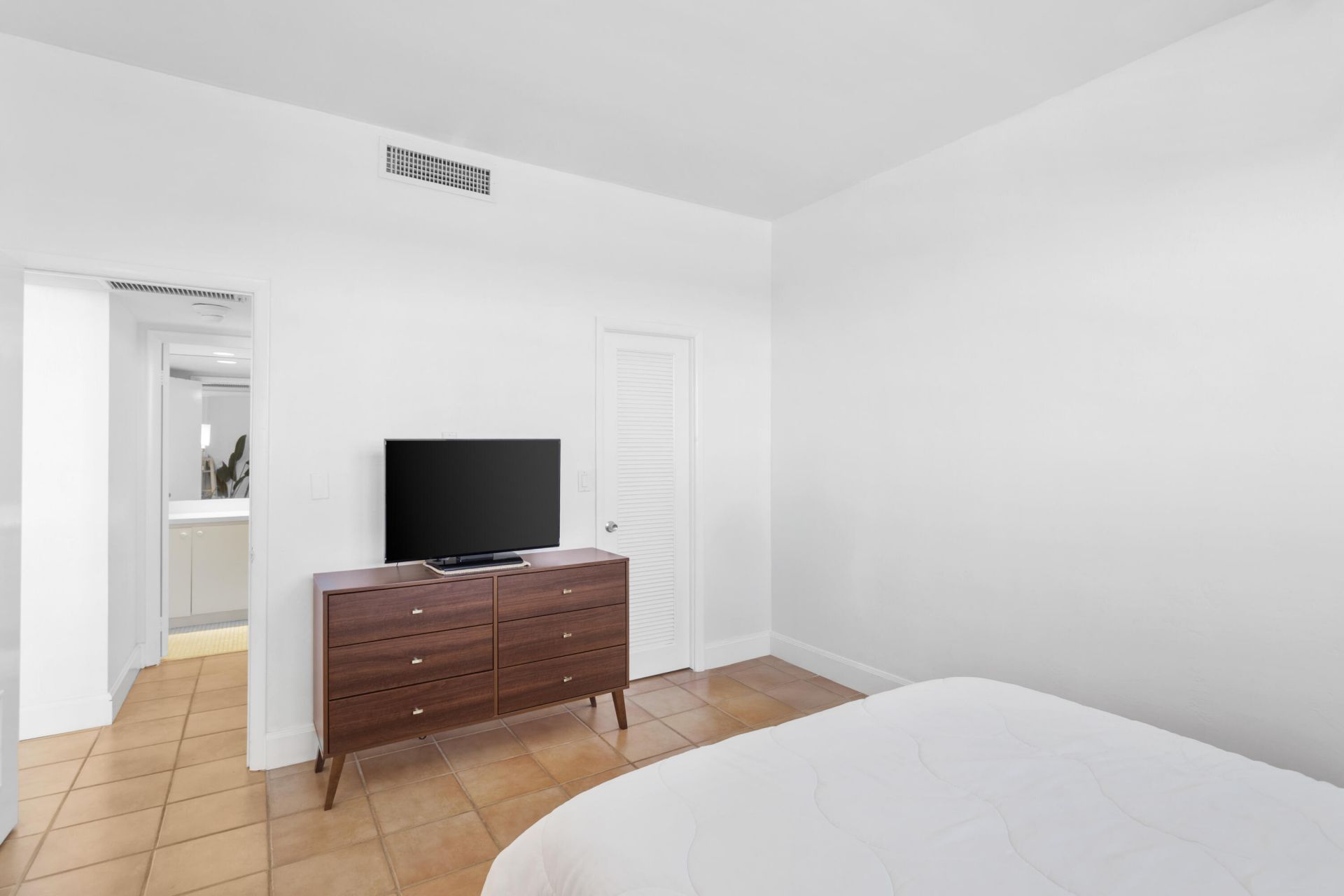 90 Edgewater Drive, Unit Ph23, Coral Gables, FL 33133 Photo