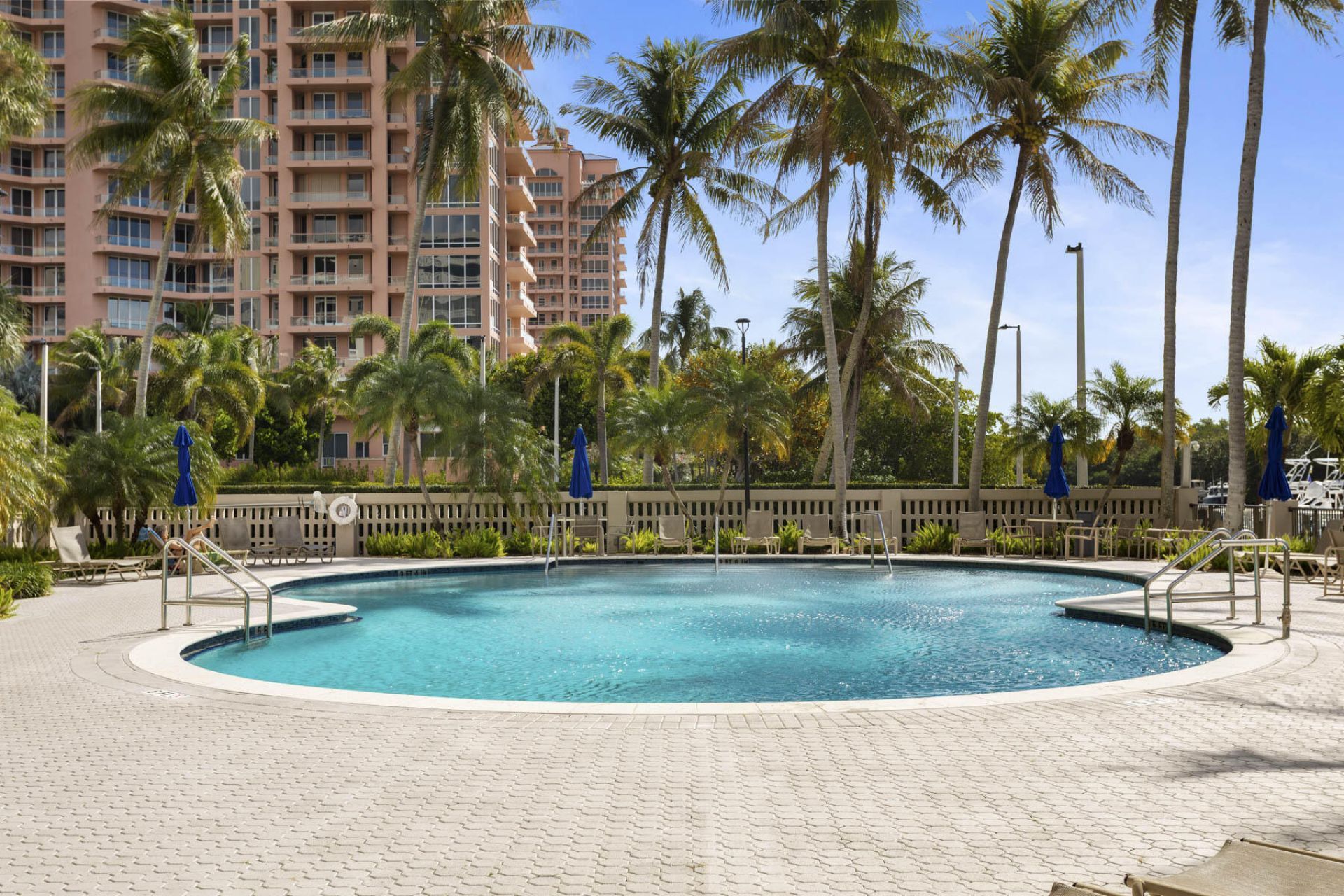 90 Edgewater Drive, Unit Ph23, Coral Gables, FL 33133 Photo
