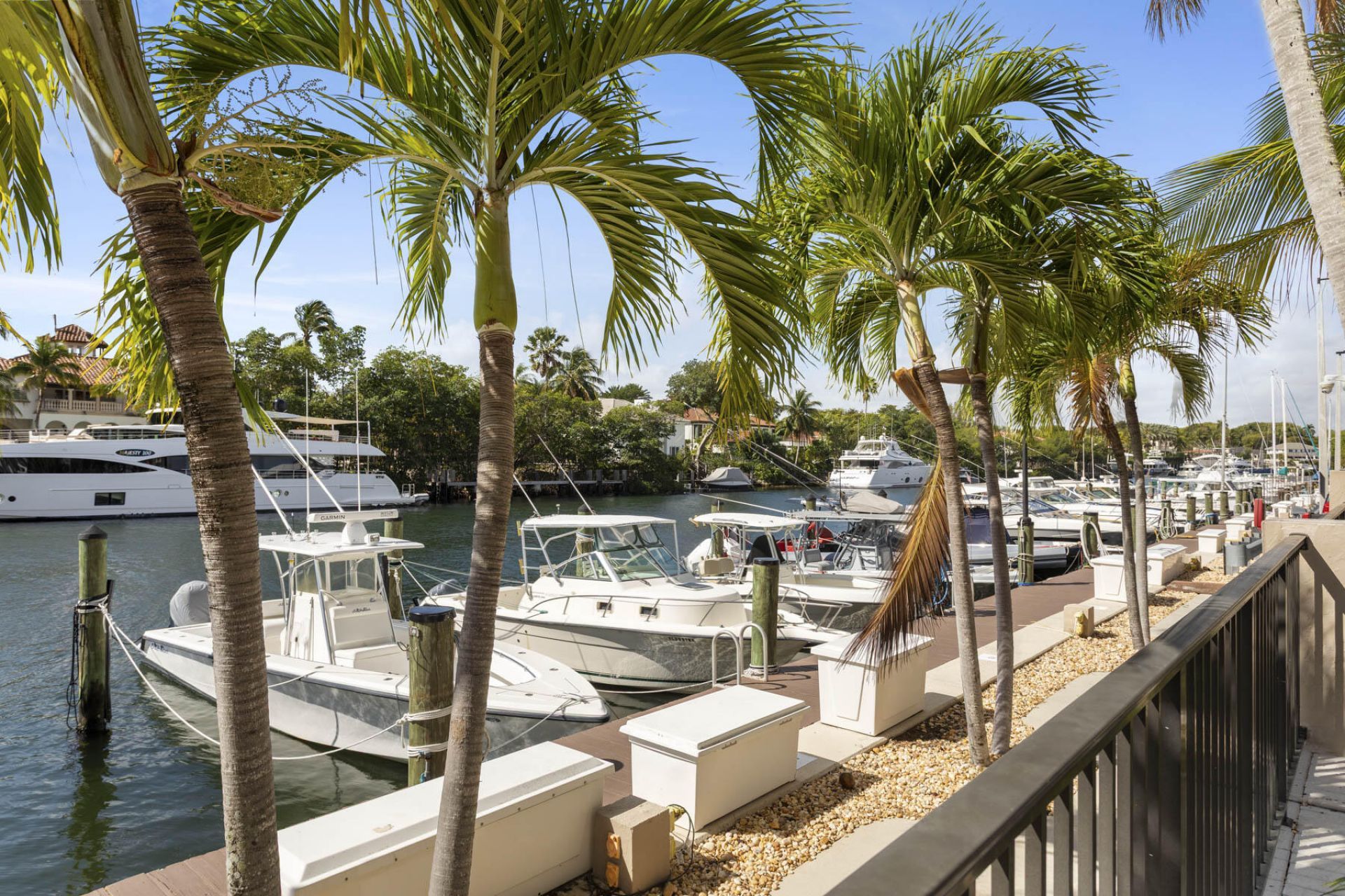 90 Edgewater Drive, Unit Ph23, Coral Gables, FL 33133 Photo