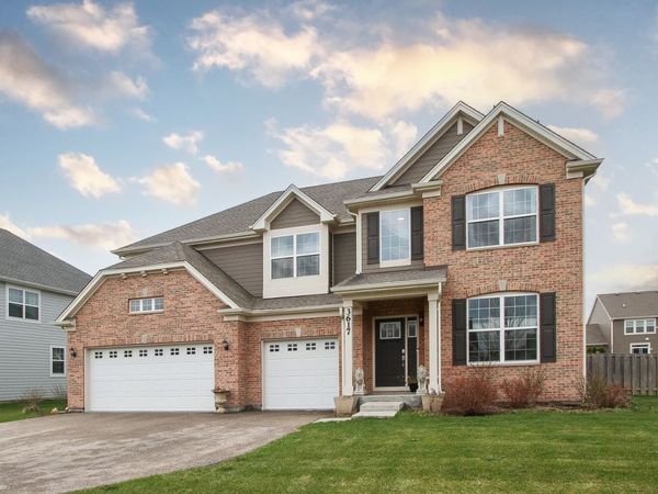 3617 Emerald Road, Elgin, IL 60124