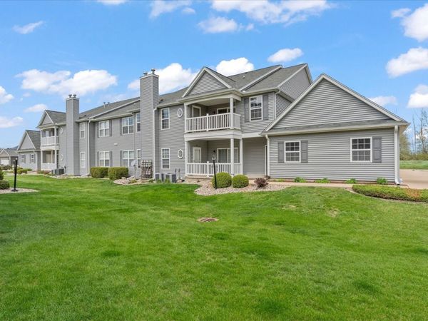 3030 E Stillwater Landing , Unit 203, Urbana, IL 61802