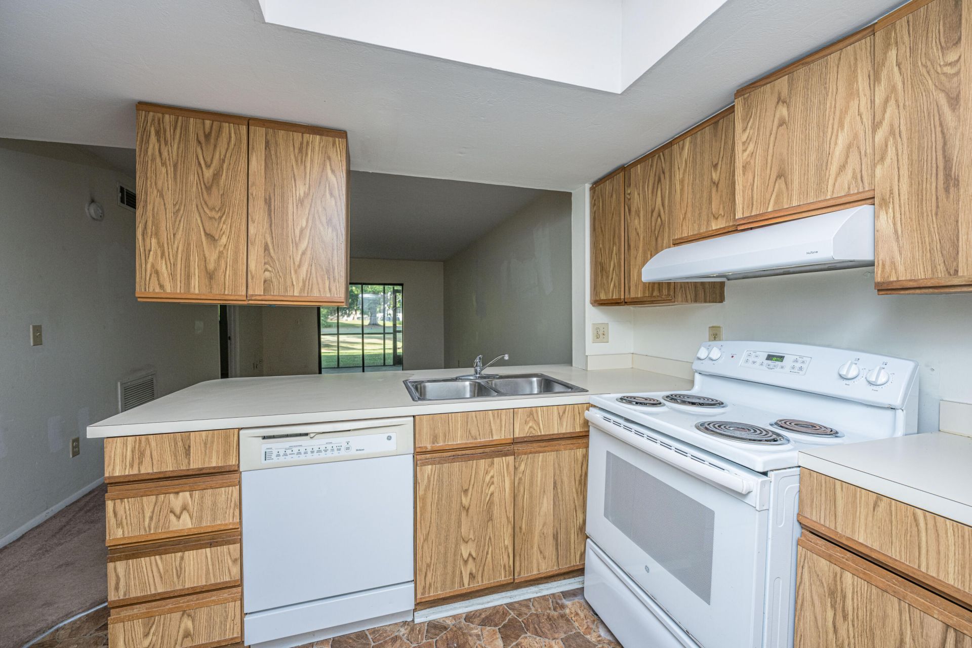 2935 Dove Haven Court Photo 6